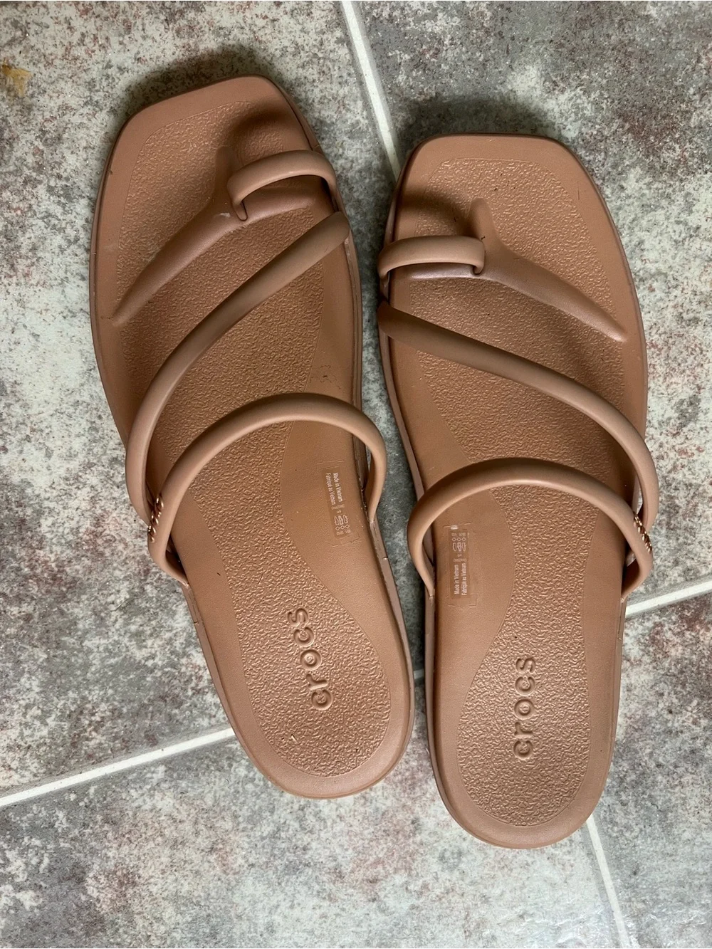 Crocs Women's Kadee Strappy Sandal - Tan